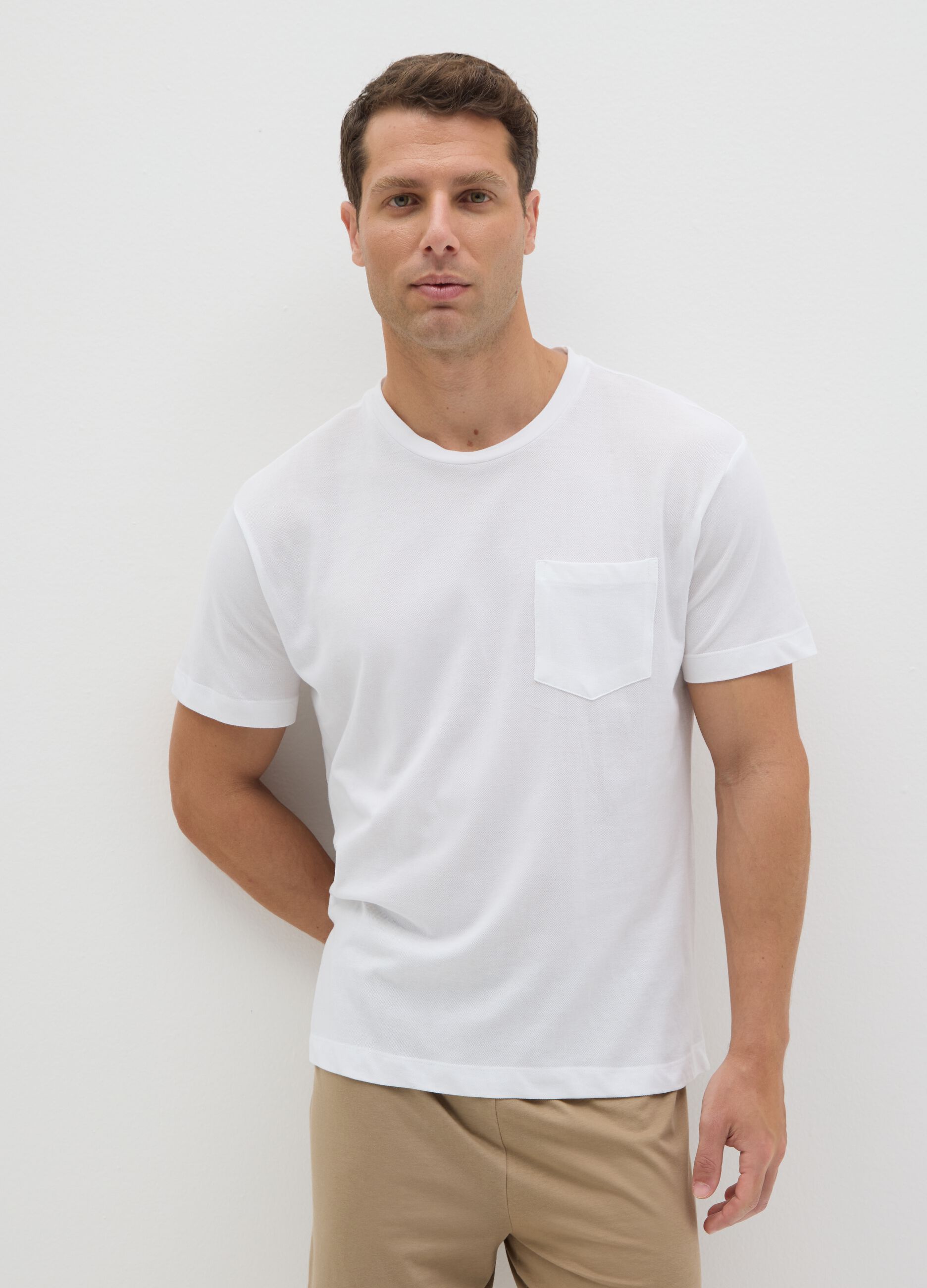 Men's outfit in pure white cotton regular fit