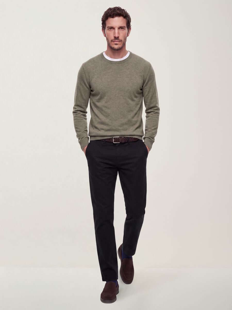 Grey crew-neck jumper in viscose blend, regular fit_1