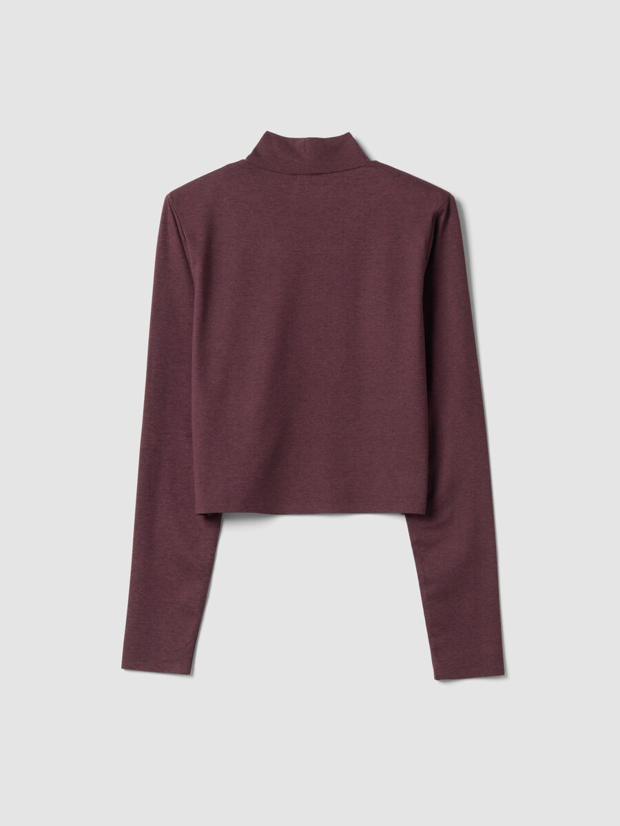 T-shirt viola crop in tessuto elasticizzato con collo rialzato_7