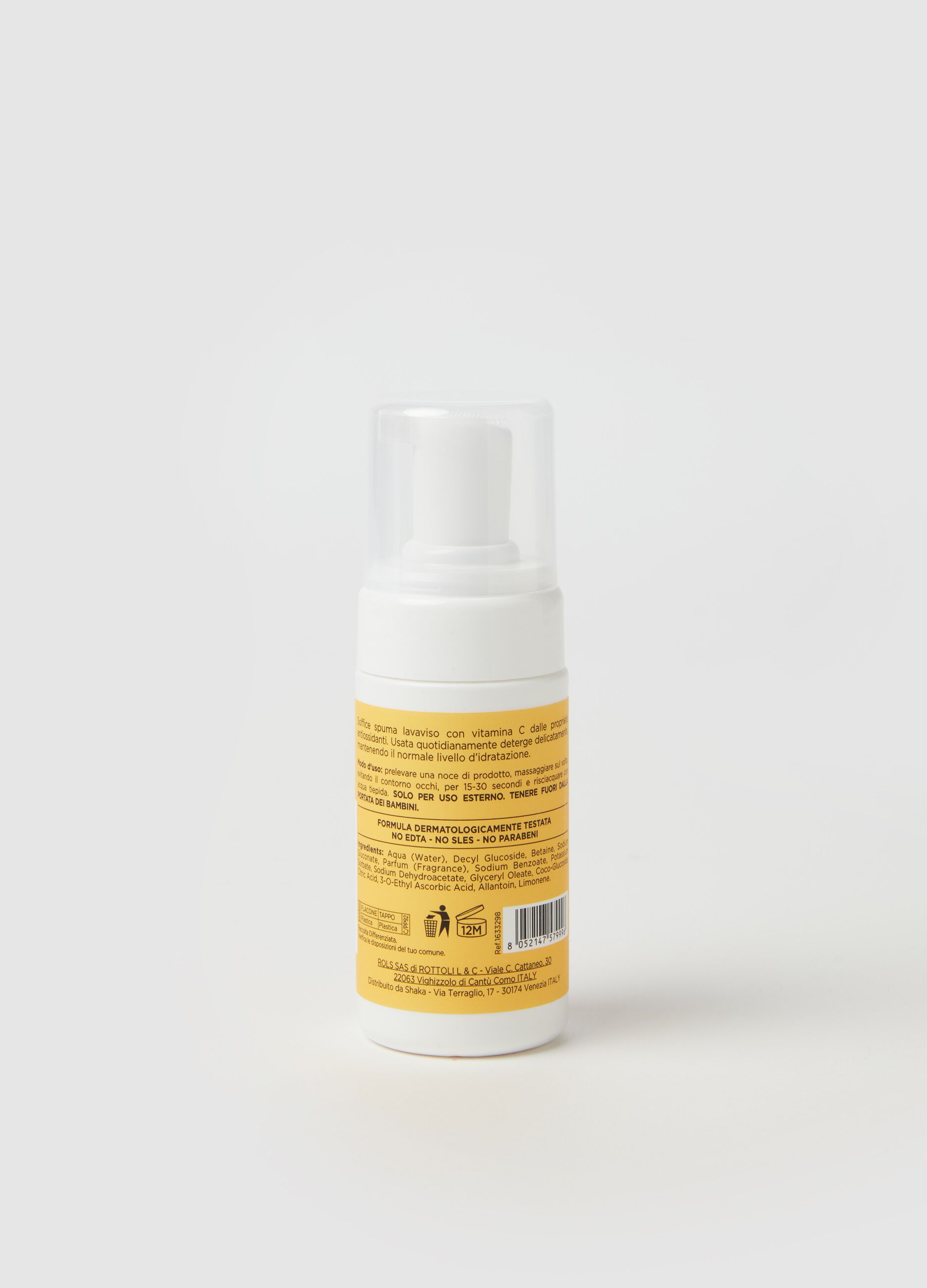 Cleansing mousse with vitamin C