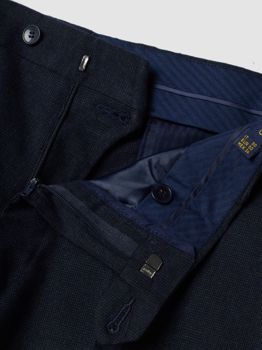 Pantaloni formali blu in cotone elasticizzato slim fit_1