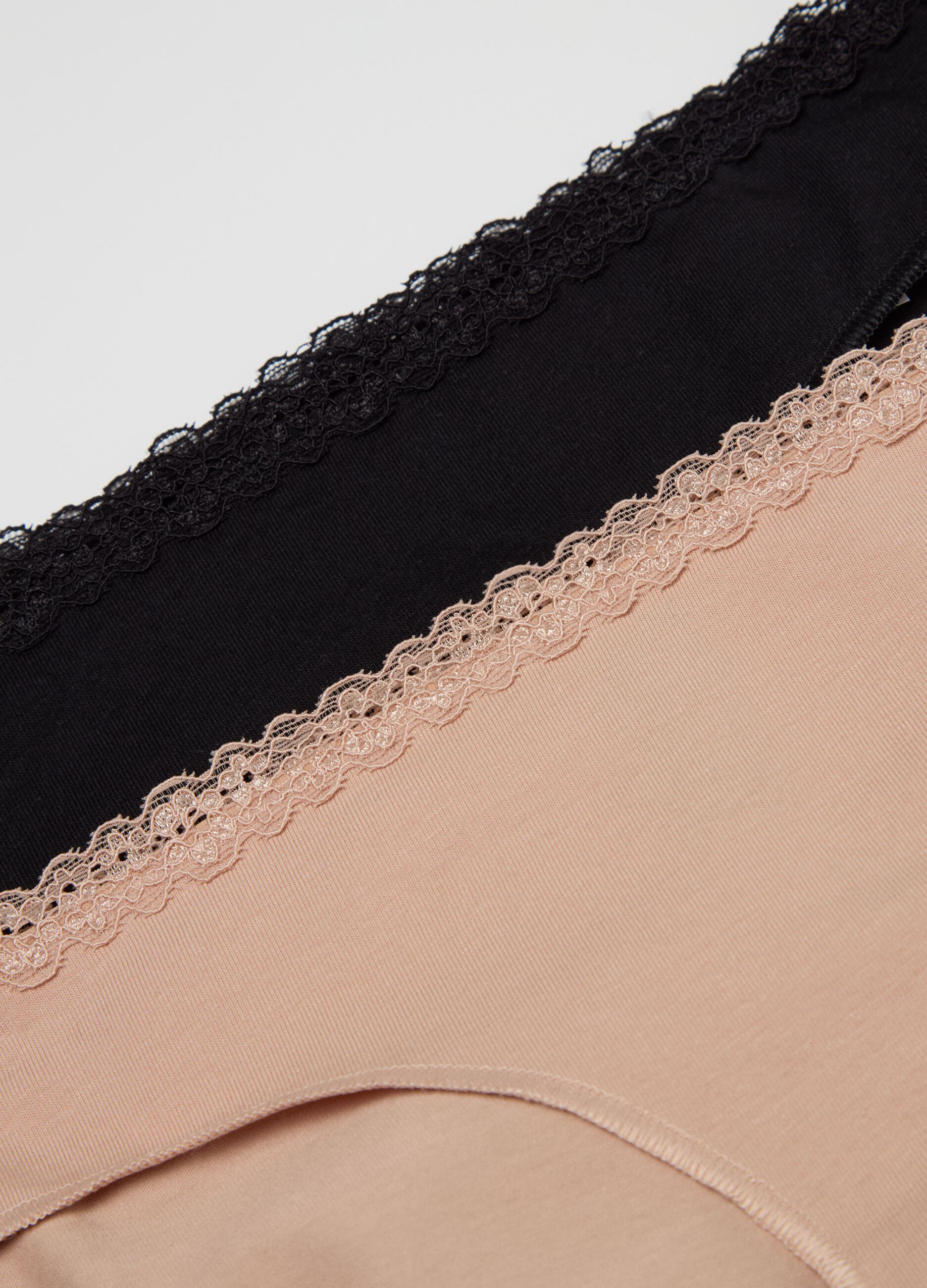 Two-pack briefs in stretch cotton with lace