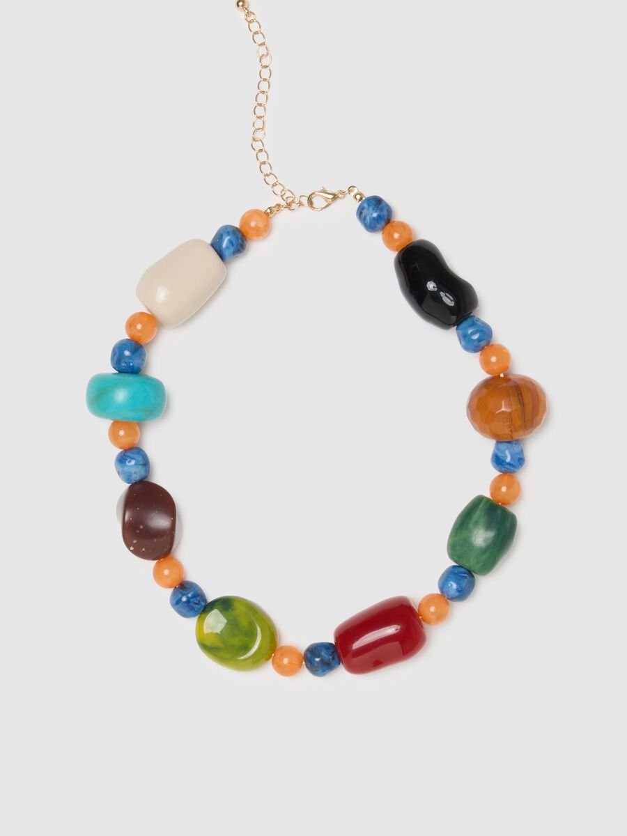 Collana in resina multicolor con chiusura regolabile_0