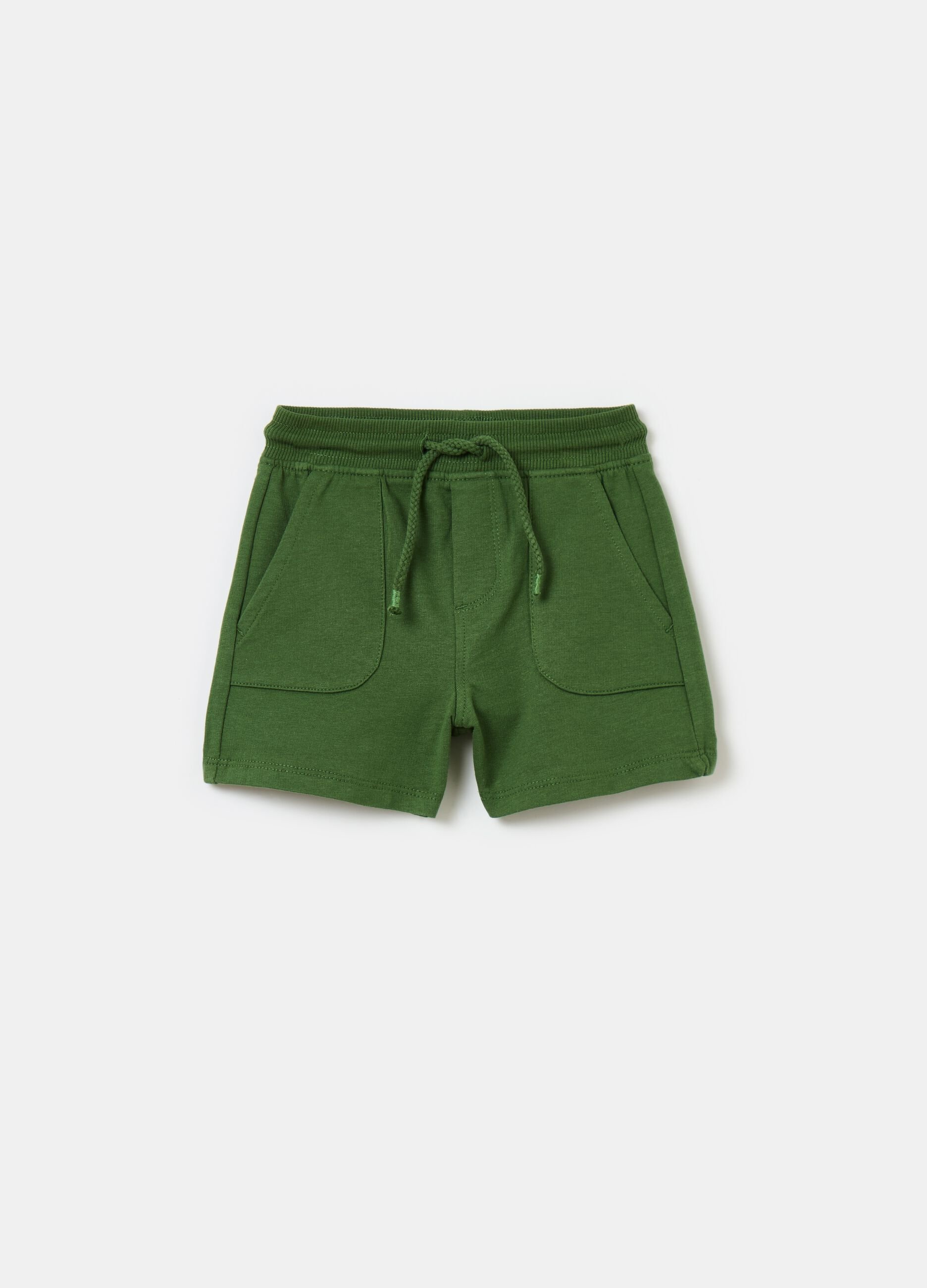Cotton shorts with pockets and drawstring
