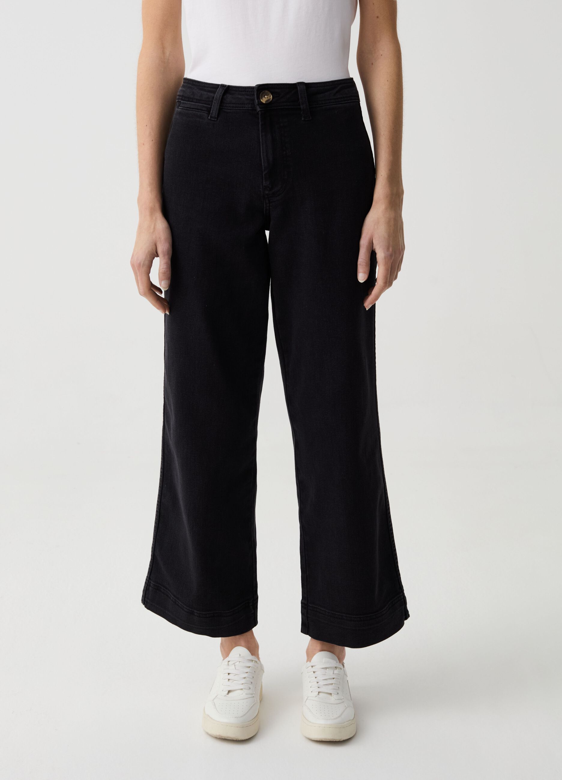 Wide-leg cropped culotte jeans