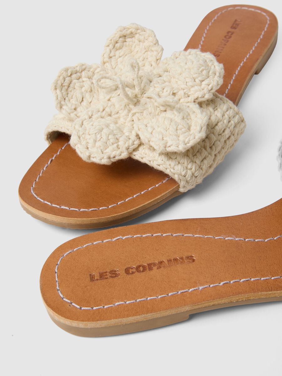 Beige Sandals with White Floral Detail_2