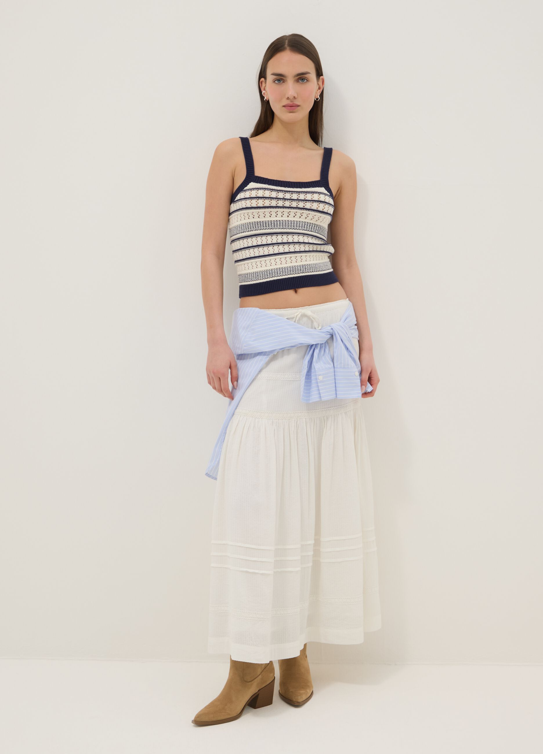 Gilet fitted in puro cotone a righe multicolor con bretelle sottili