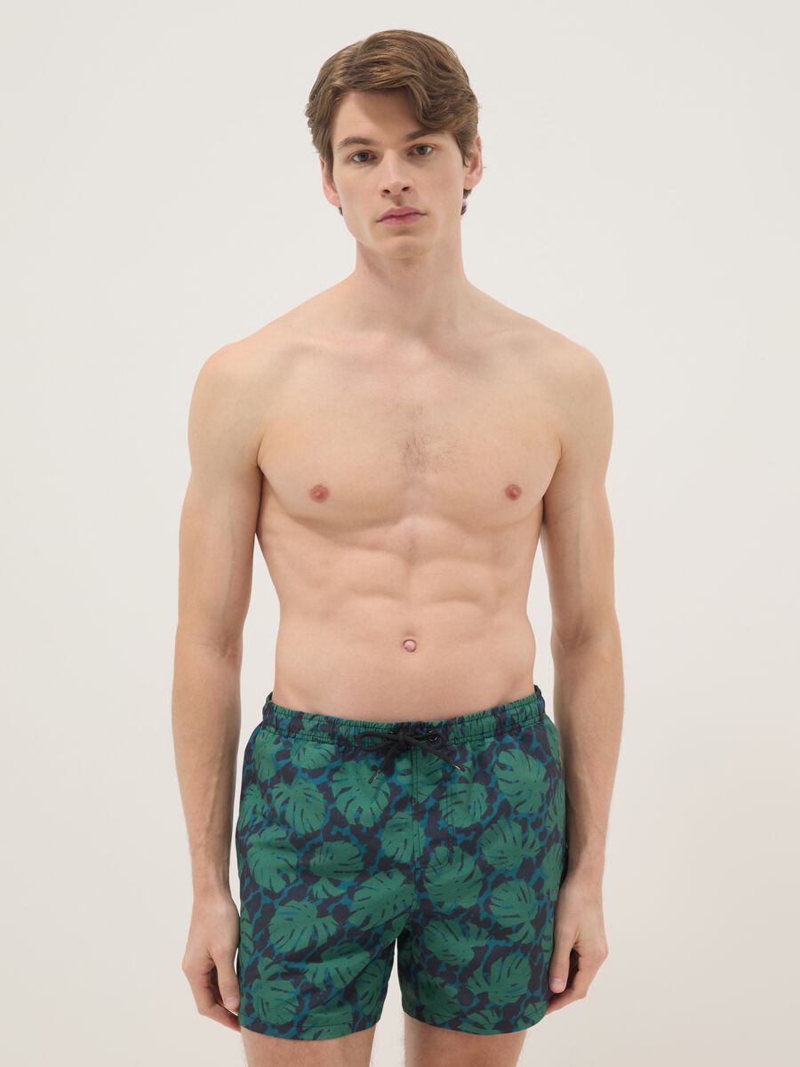 Boxer da mare con fantasia tropicale multicolor_0