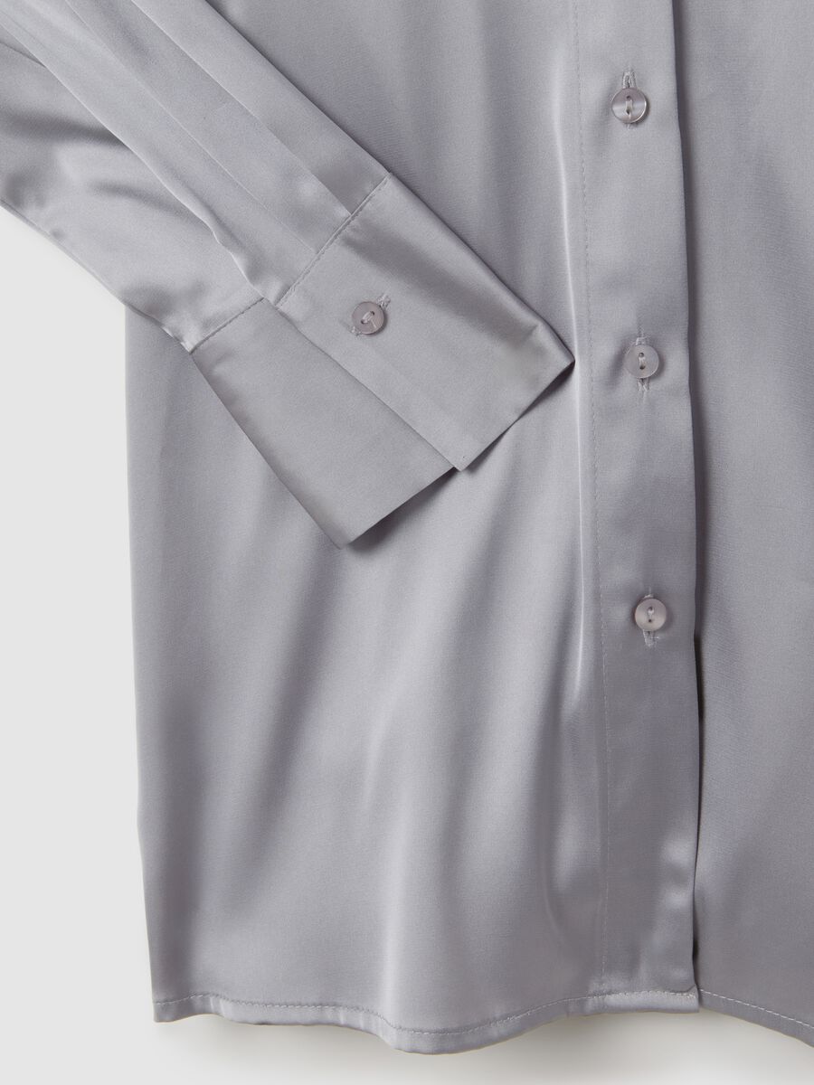 Long-sleeved grey satin shirt_5