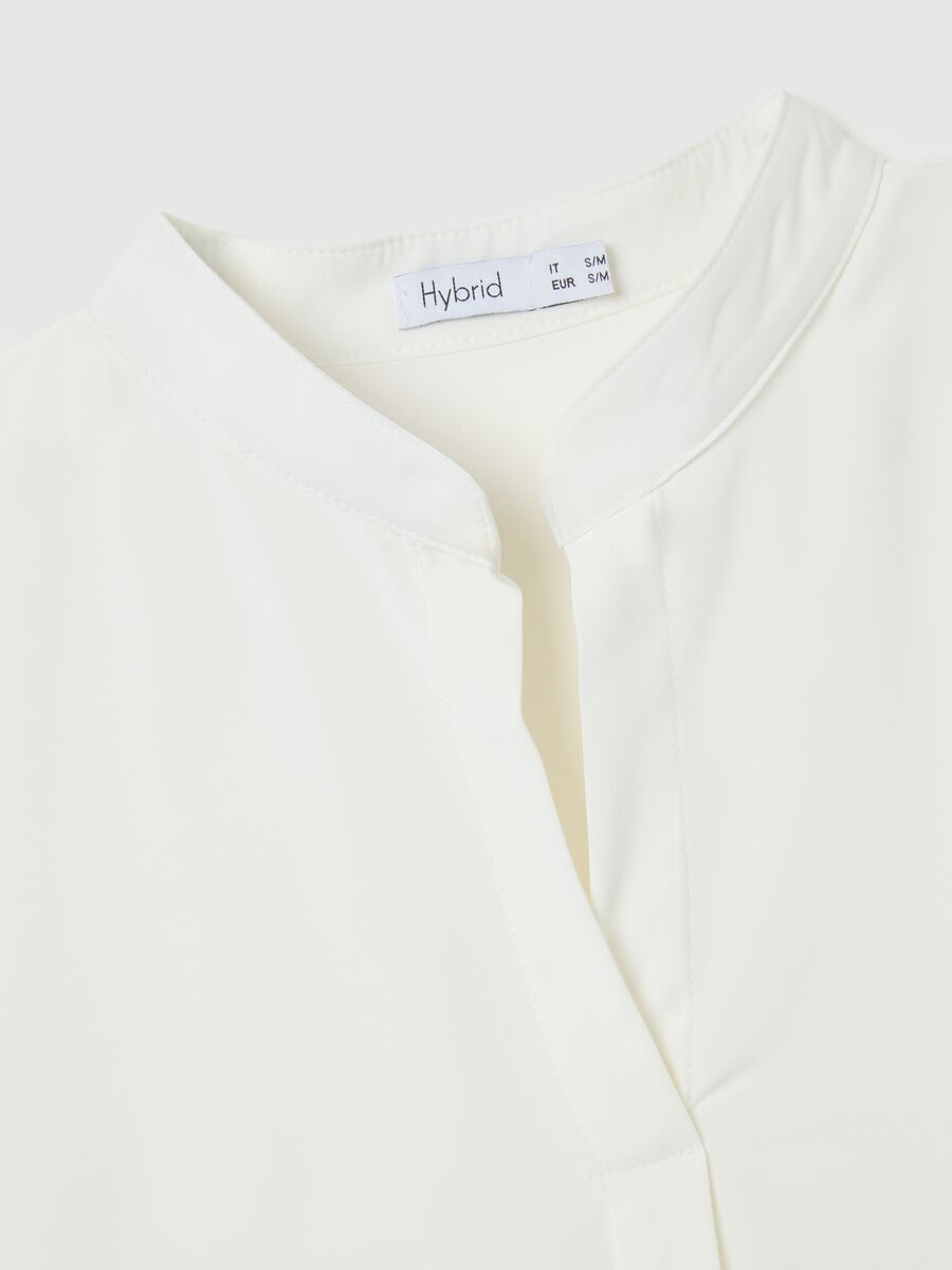 White pure cotton shirt regular fit_5