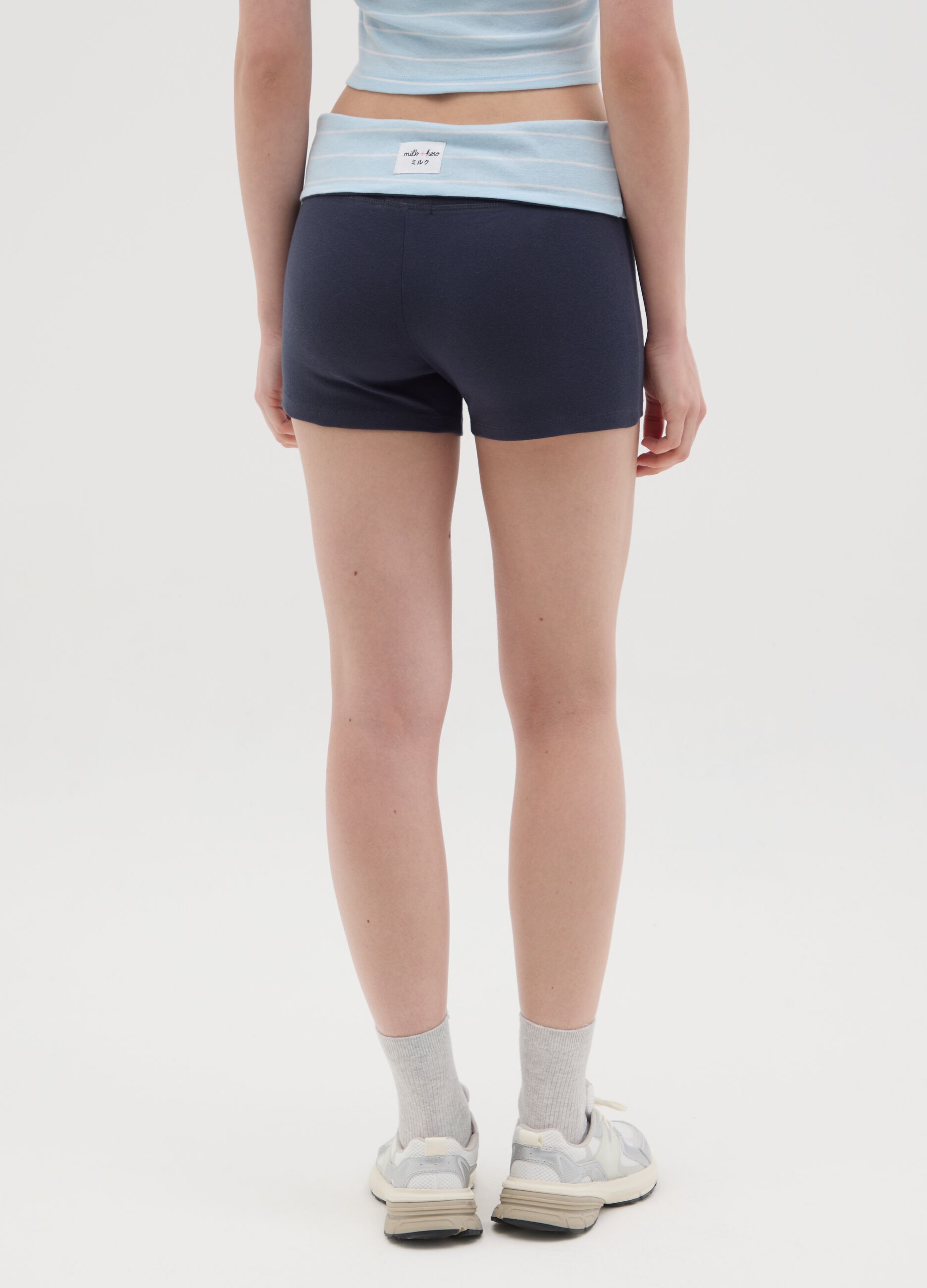 Women's pure cotton multicolour slim fit shorts with blue stripe turn-up