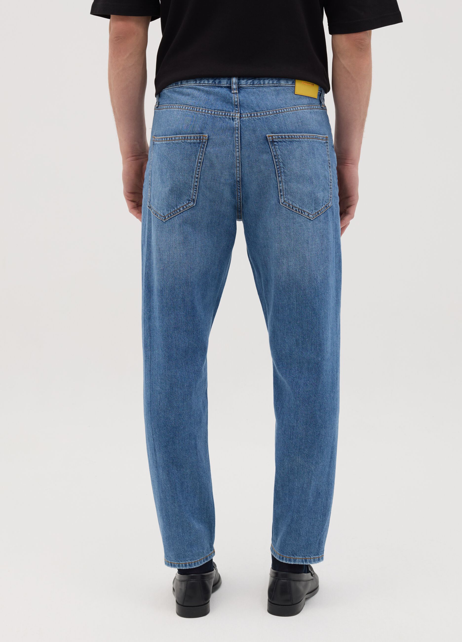 Men’s regular-fit blue denim jeans