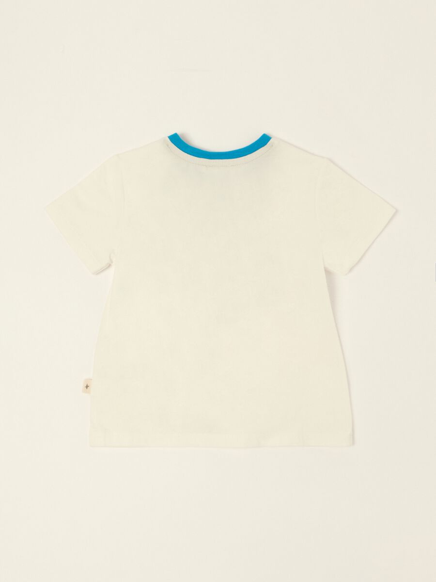 White baby T-shirt with scooter print in stretch cotton_2