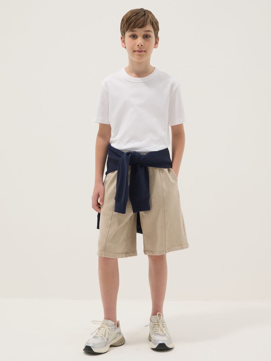Pantaloni corti in puro cotone beige da ragazzo comfort fit_0