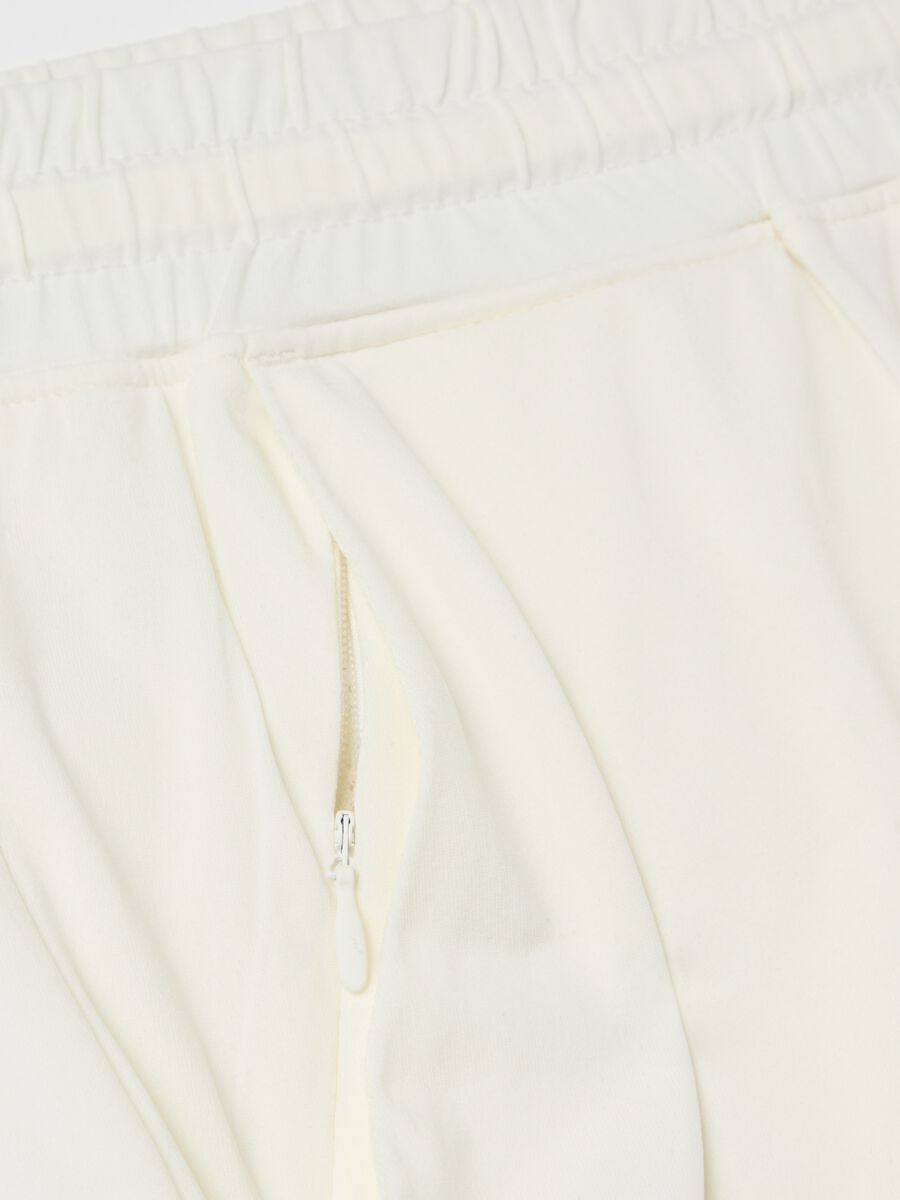 Technical fabric joggers with drawstring_5