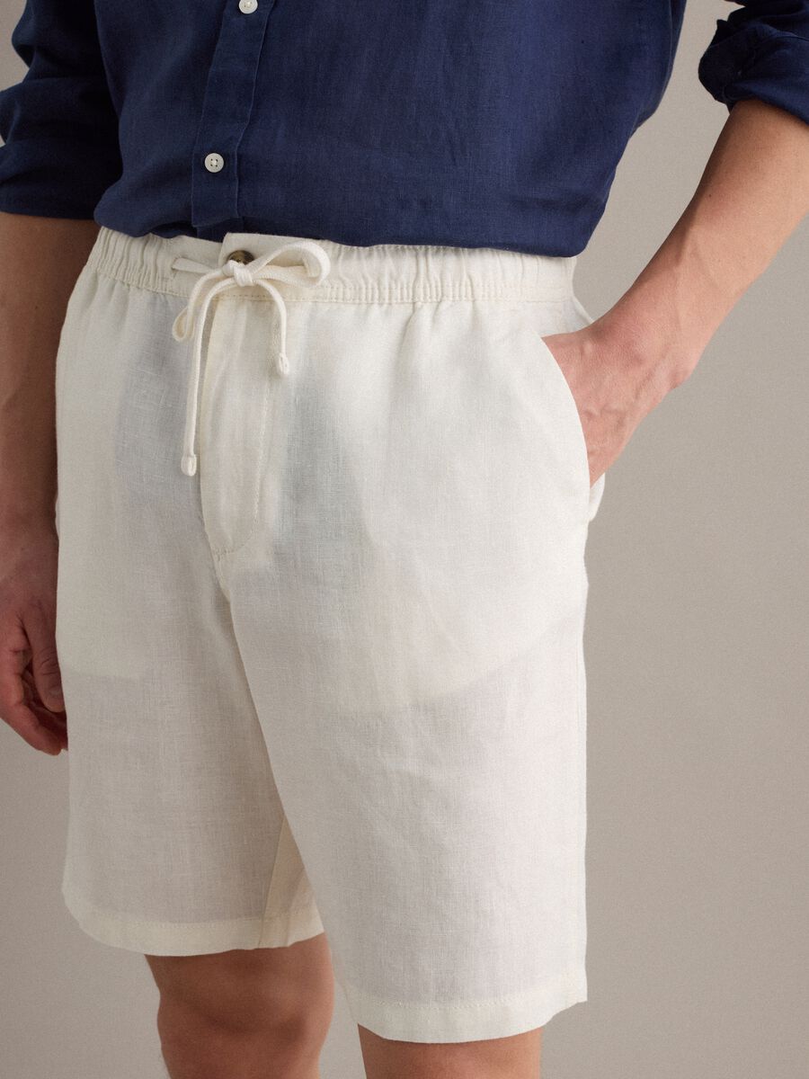 White pure linen Bermuda shorts with elasticated waistband_3