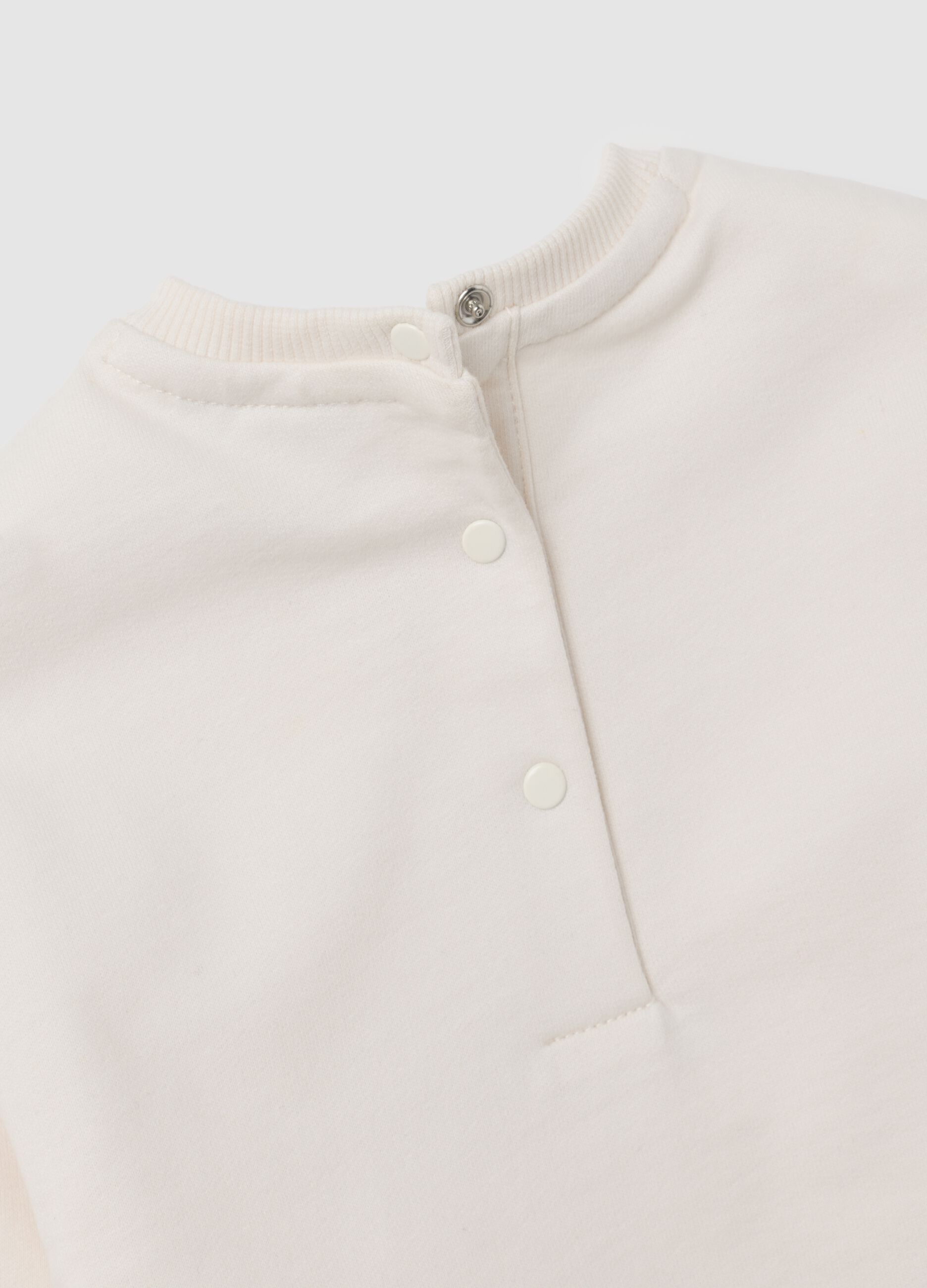 White and red cotton set