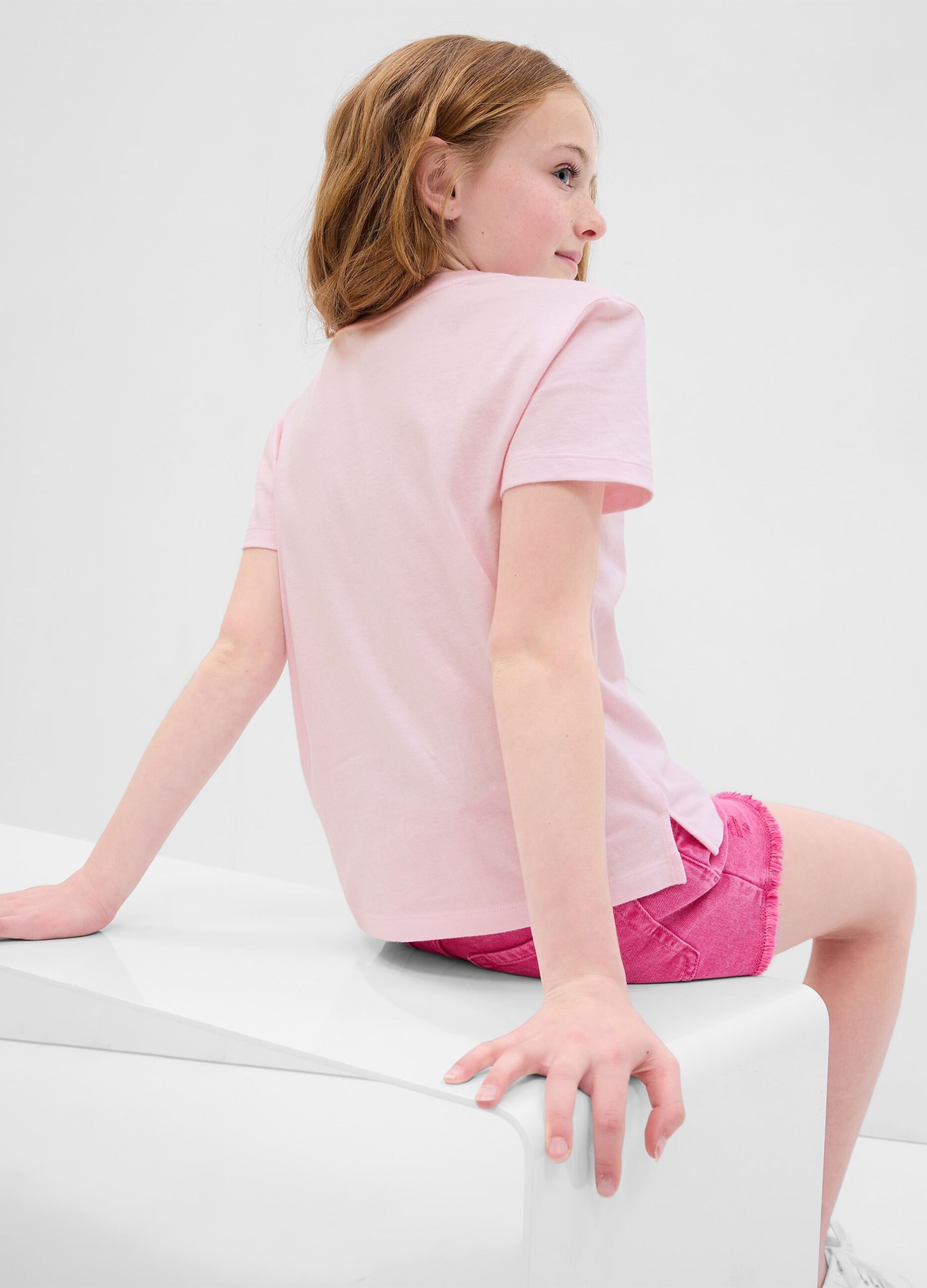 T-shirt girocollo con stampa Barbie™_5