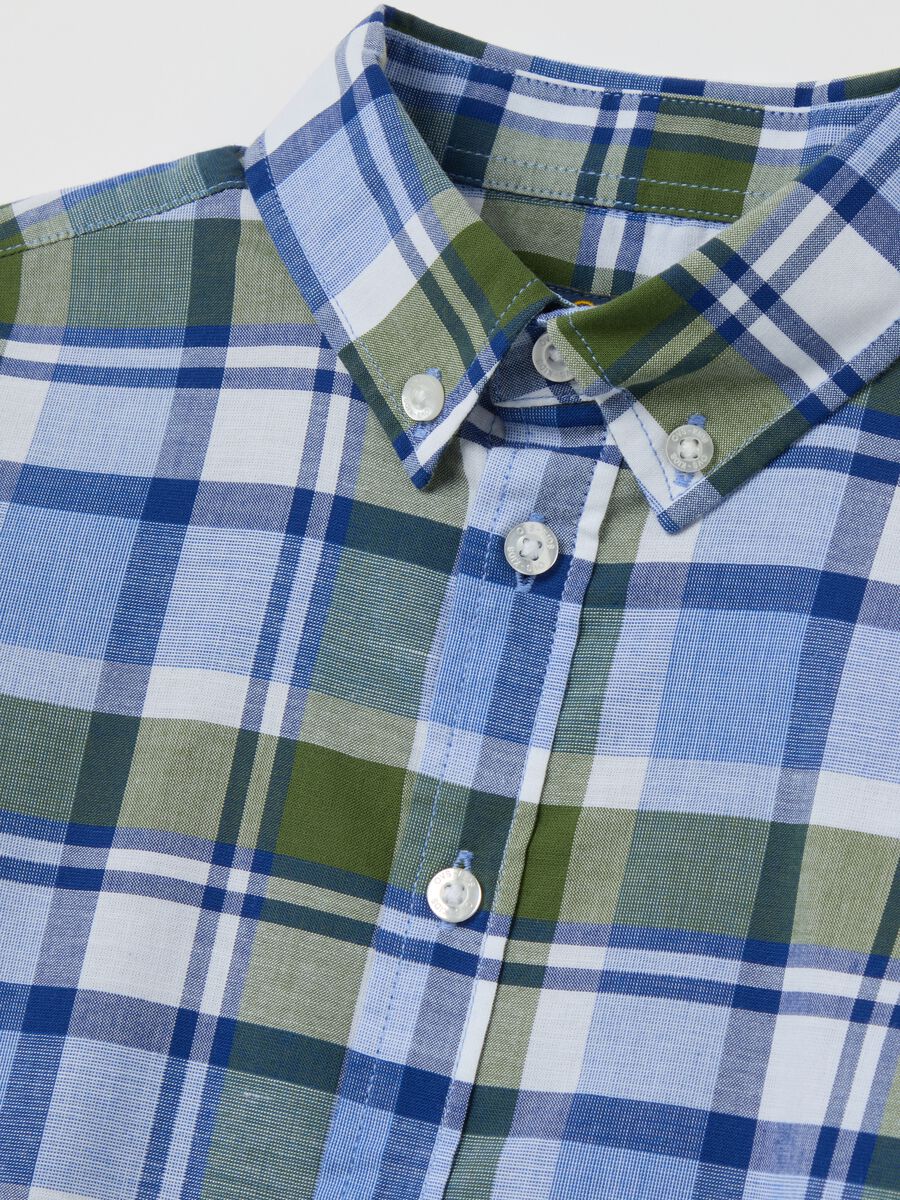 Shirt with button-down collar and check pattern_2