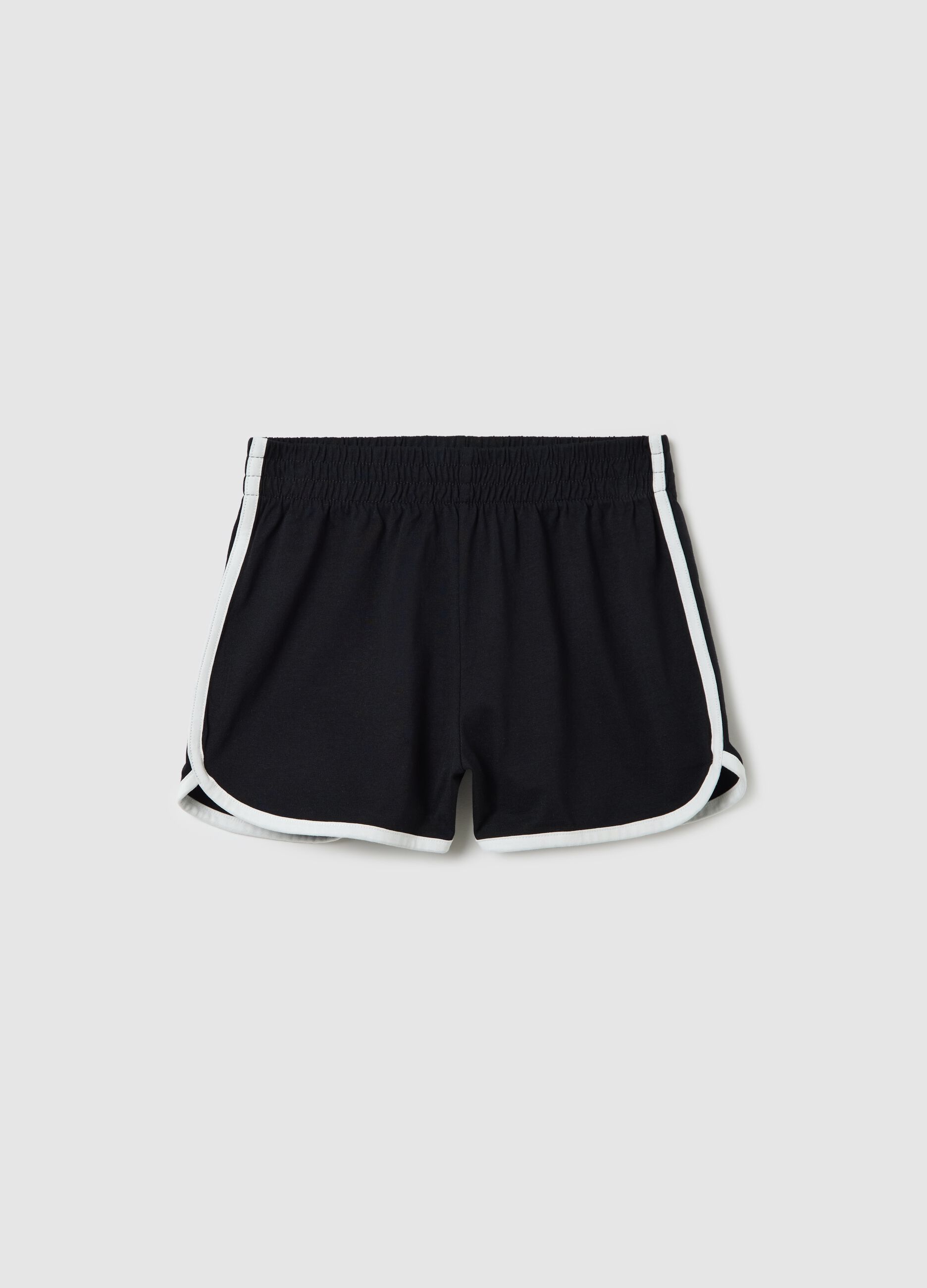 Black shorts in 100% cotton with contrasting trims