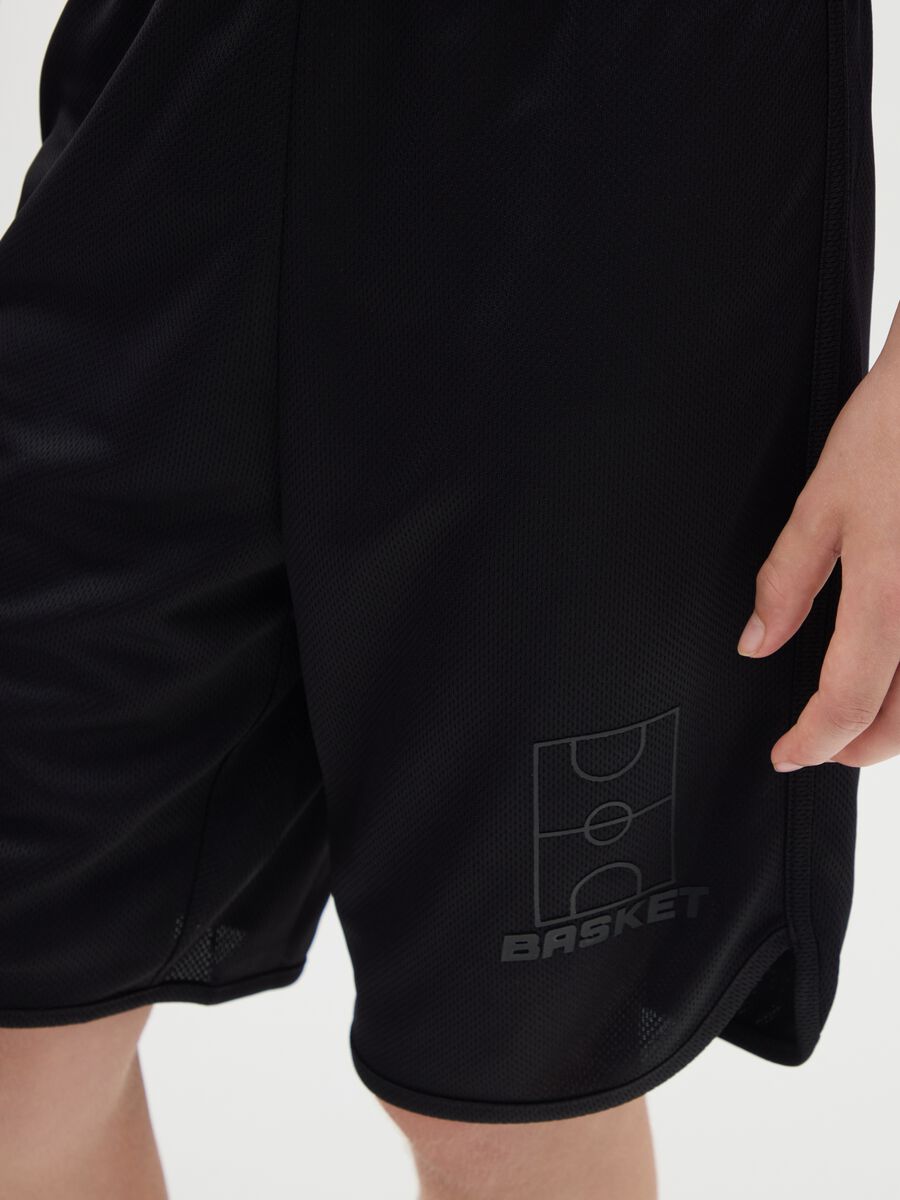 Boys' regular fit black shorts_2