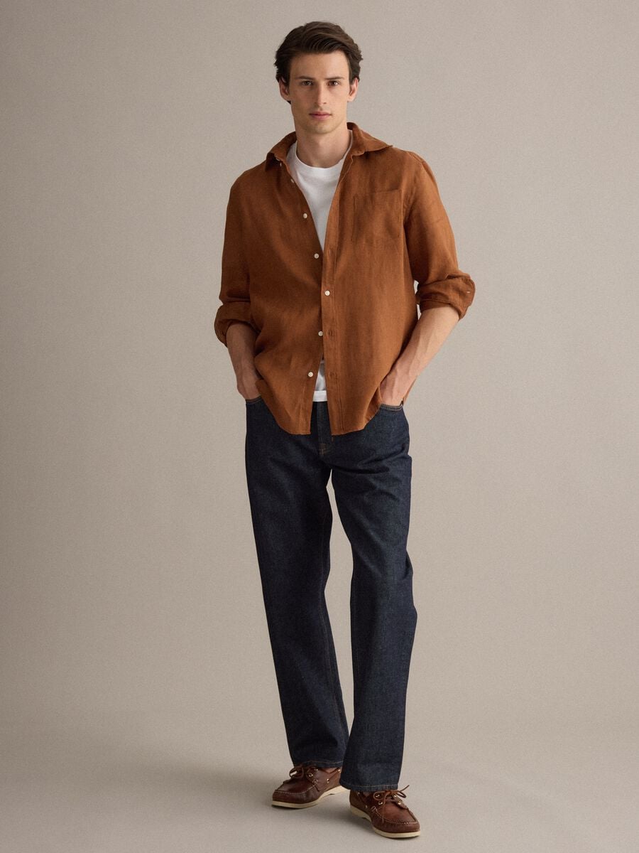 Camicia marrone in puro lino con collo button down regular fit_2