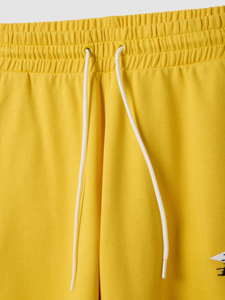 Yellow cotton-blend sports shorts with Lakers logo_1