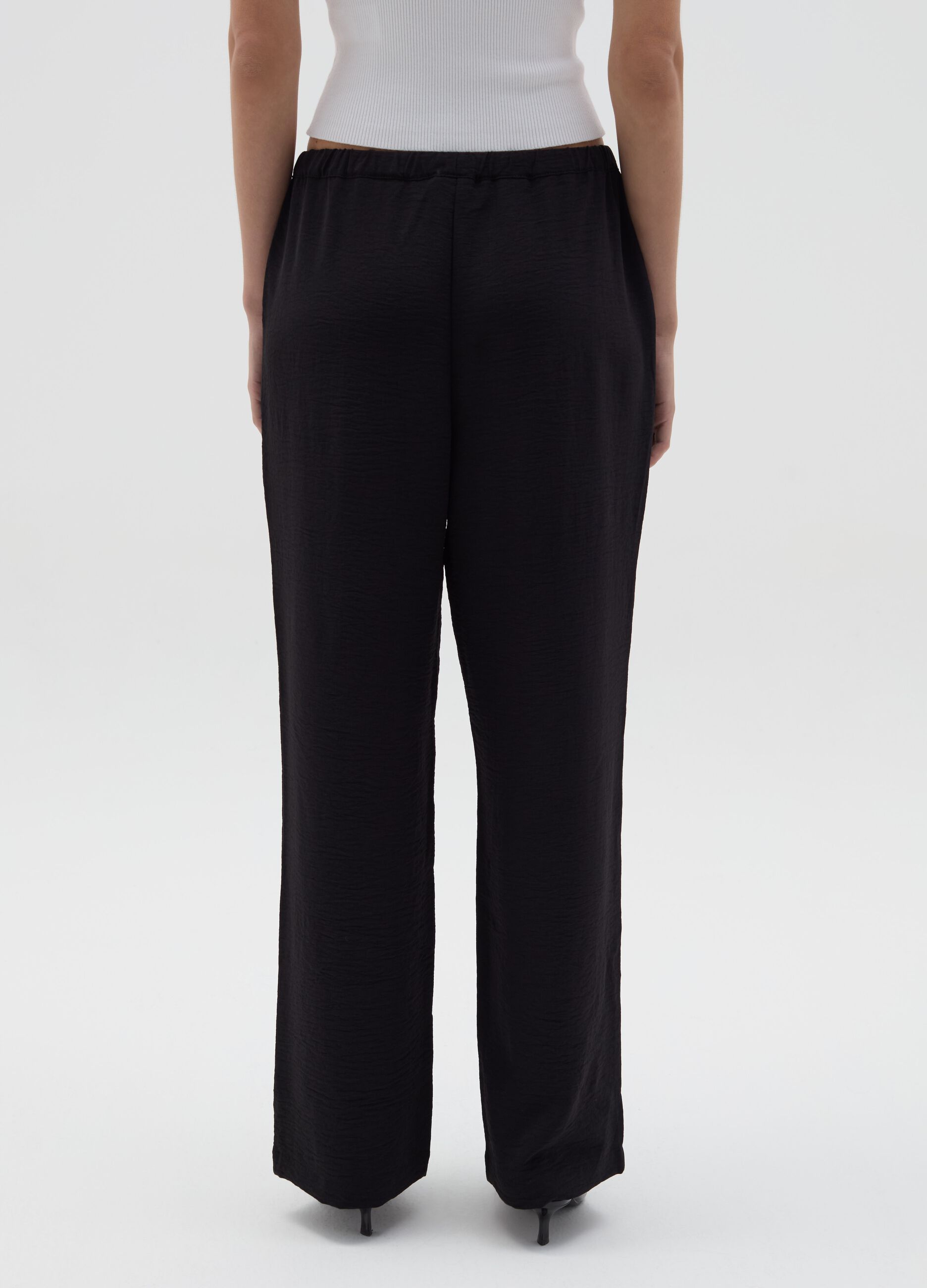 Pantalone fluido effetto crinkle