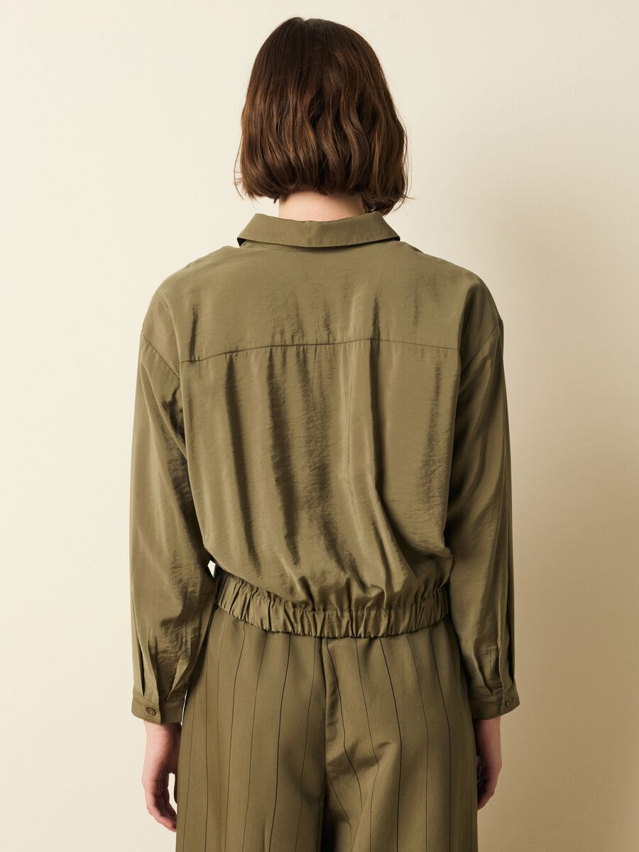Shirt with darts_3