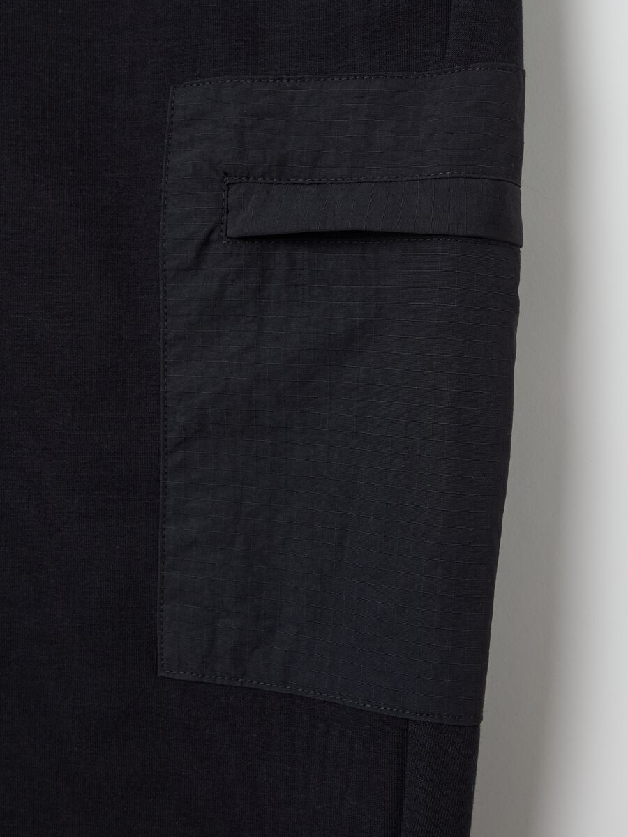 Tech joggers in technical fabric_5