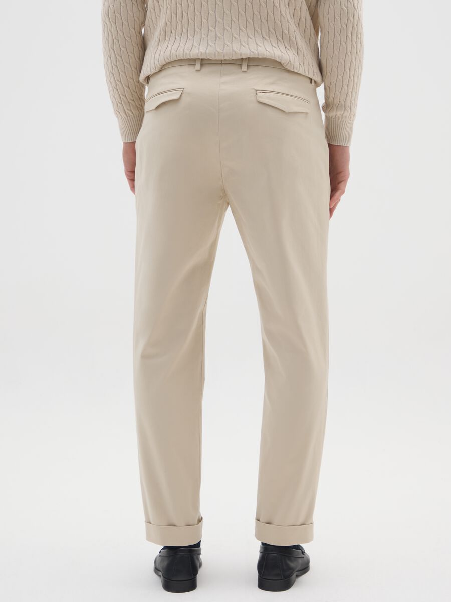 Pantaloni chino beige in misto cotone elasticizzato regular fit_2