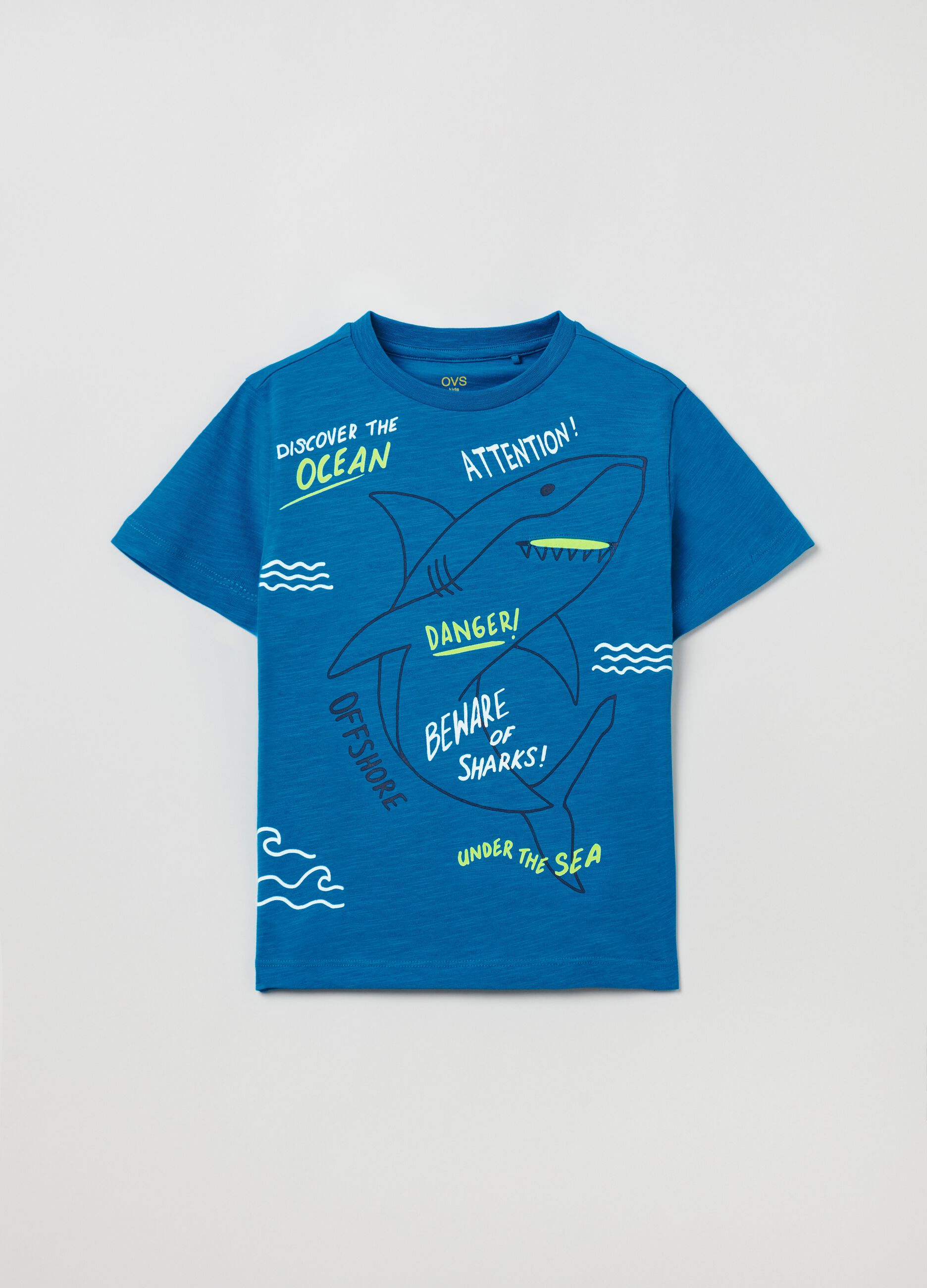 T-shirt in cotone con stampa squalo