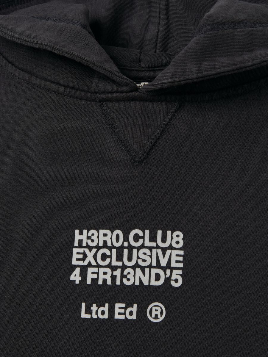 Hoodie with print_5
