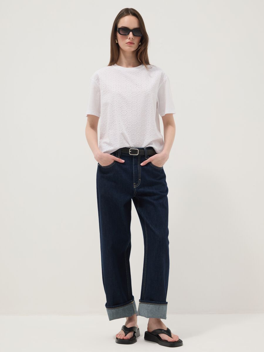 White short-sleeved pure cotton T-shirt with broderie anglaise embroidery_2