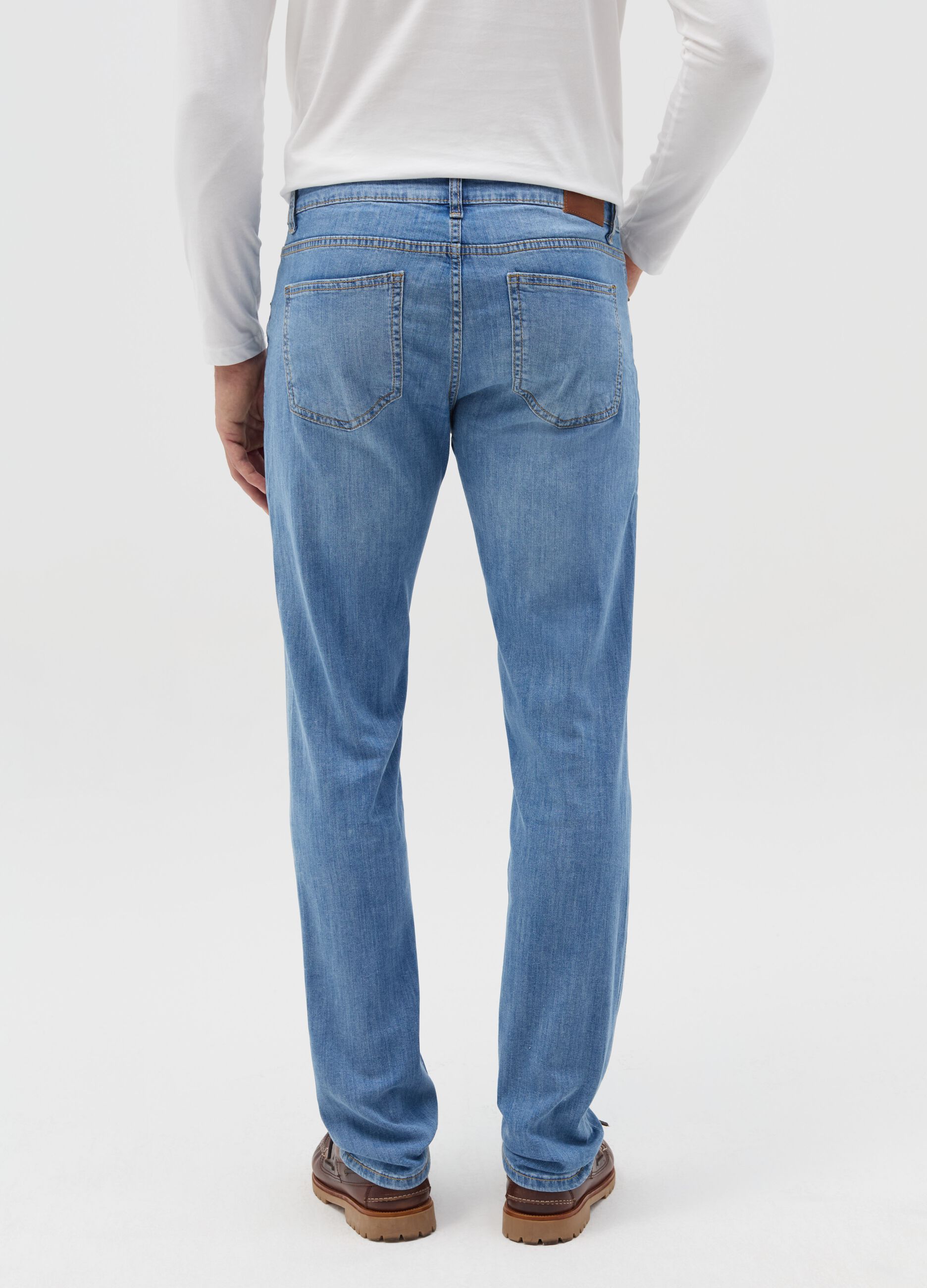 Slim-fit jeans with five pockets