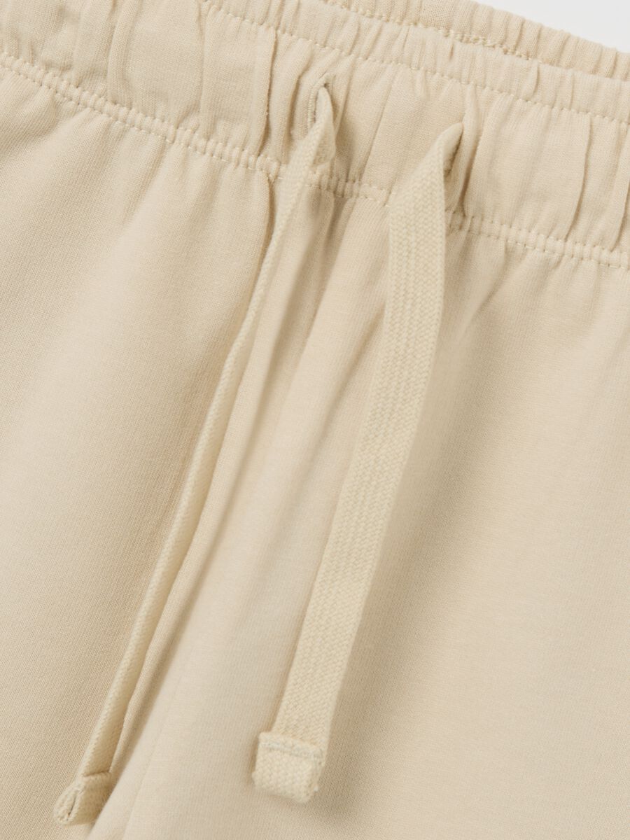 Two-pack blue and beige shorts in cotton with drawstring_3