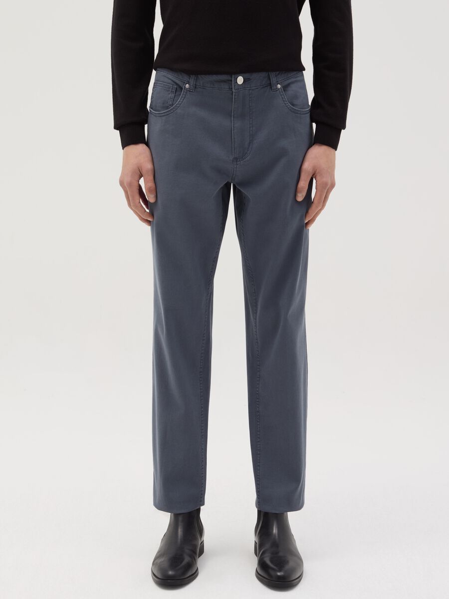 Slim-fit trousers with five pockets_1
