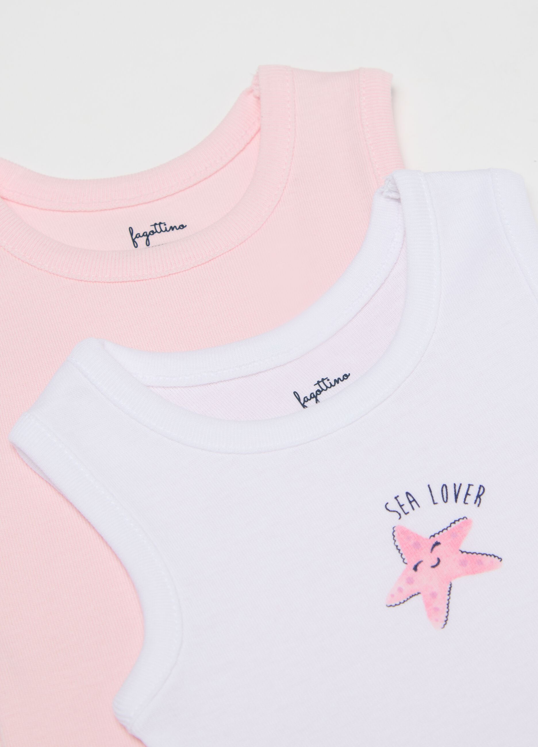 Three-pack sleeveless bodysuits with print