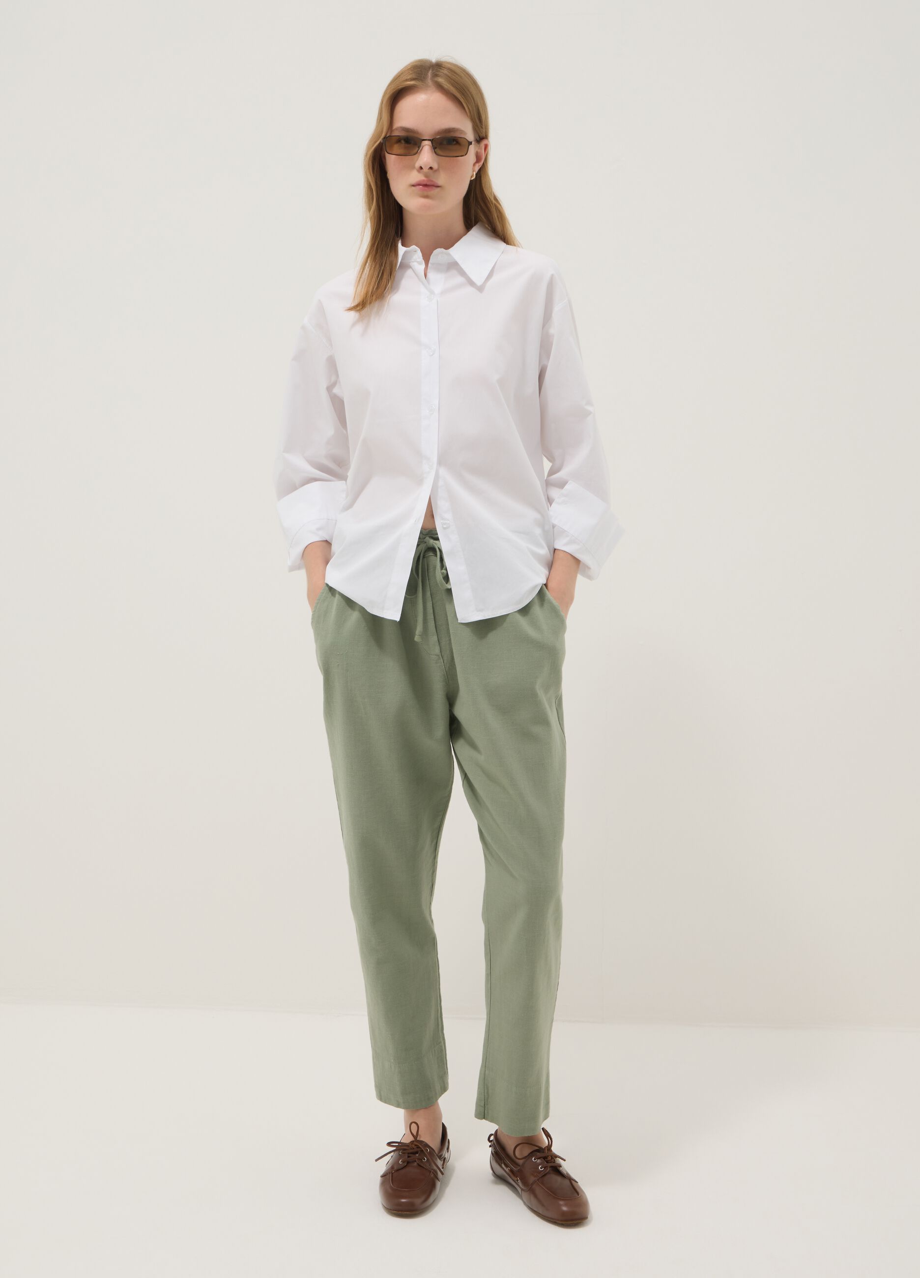 Green linen-cotton blend trousers with elasticated waist