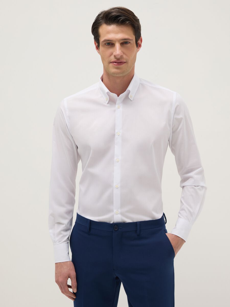 White cotton blend slim fit easy iron shirt_0