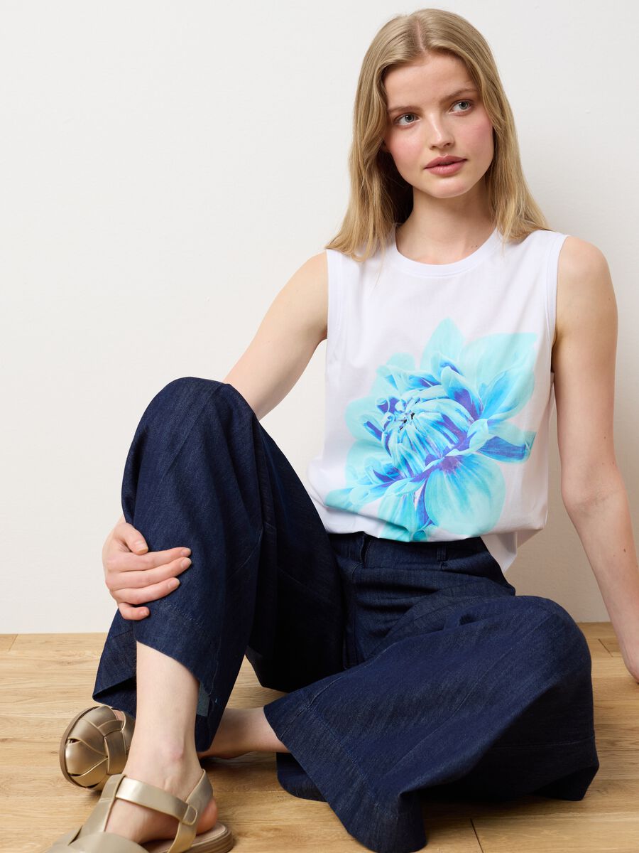 White tank top with floral print by Les Copains_0