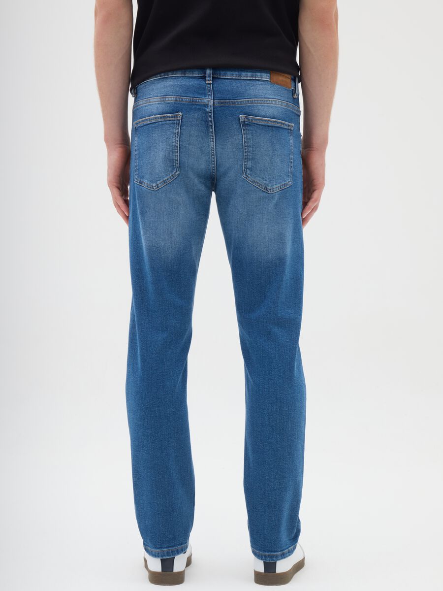 Jeans blu in denim elasticizzato_2