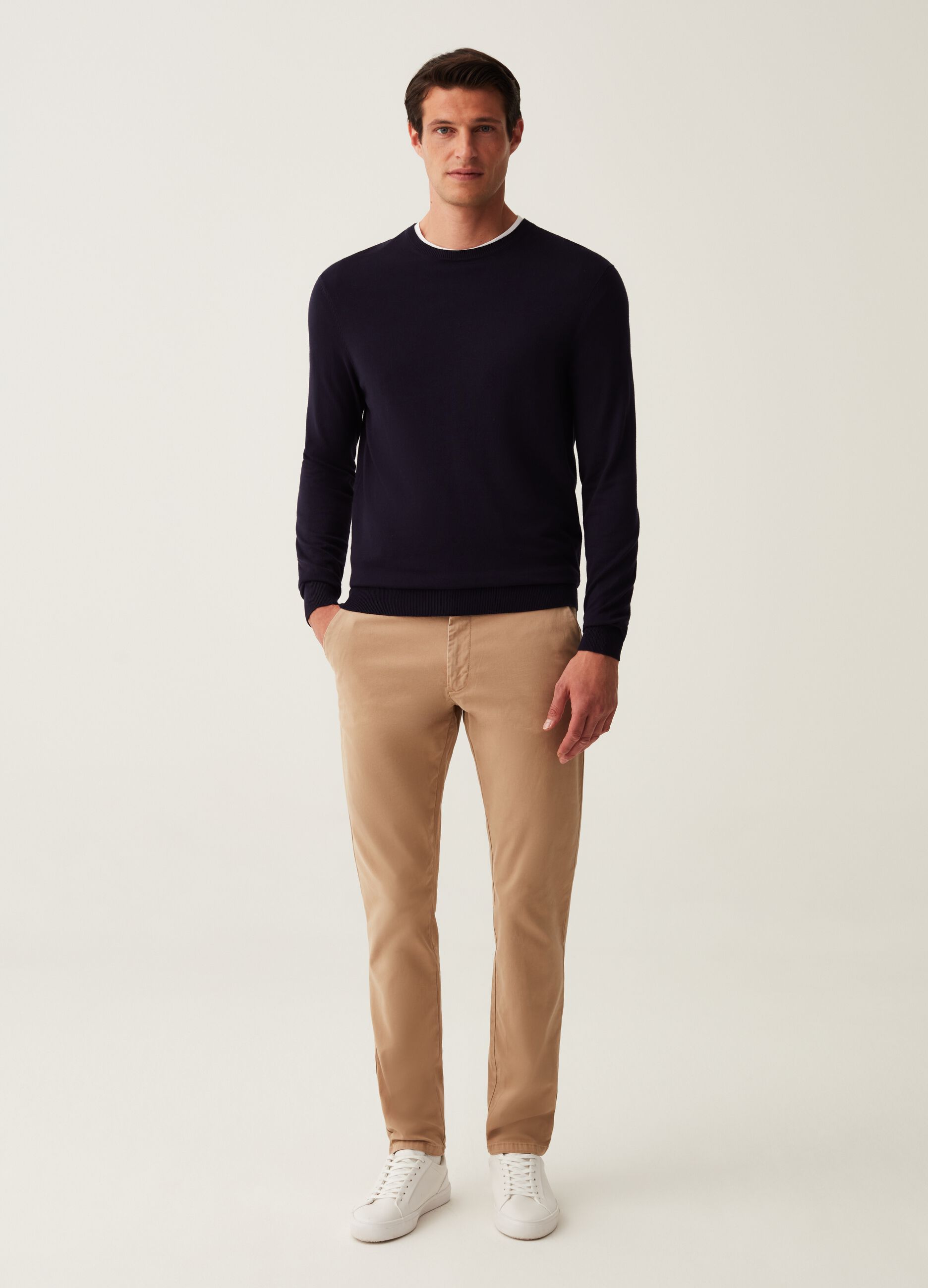 Pantaloni chino in cotone stretch tinta unita