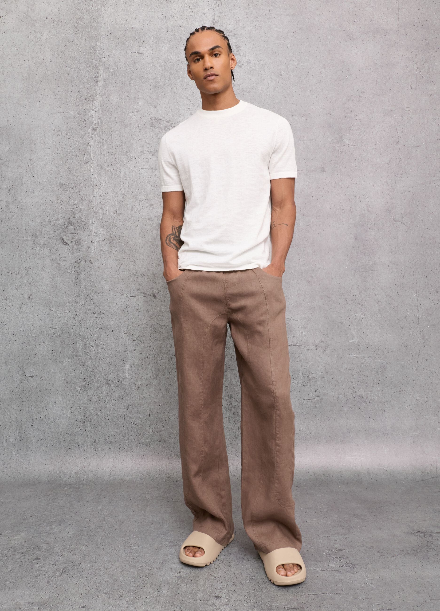 100% Linen Wide-Leg Trousers in Mocha