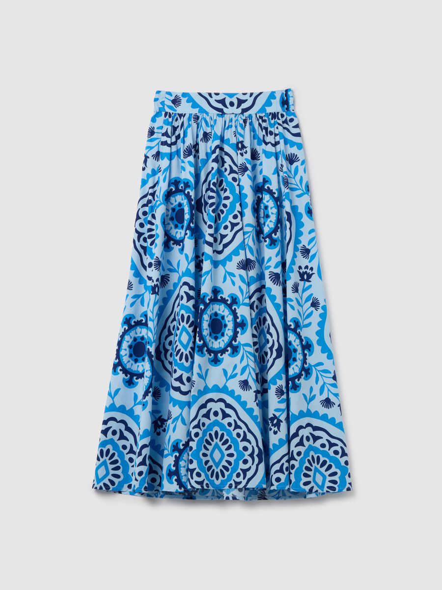 Long skirt with ethnic motif_4