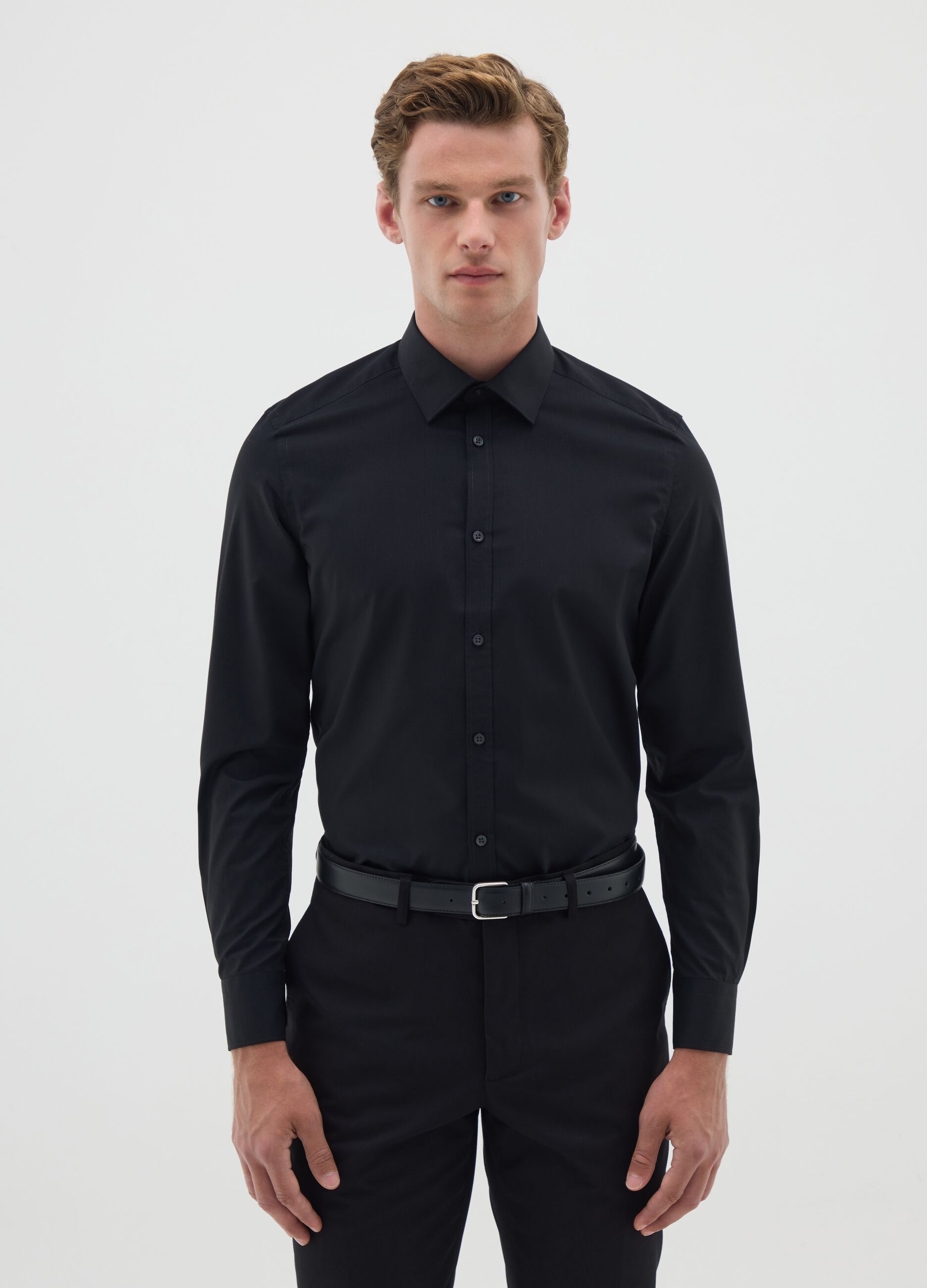 Men's shirt in black cotton blend slim fit easy iron