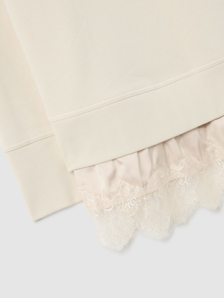 Cream maternity sweatshirt in cotton with lace hem_5