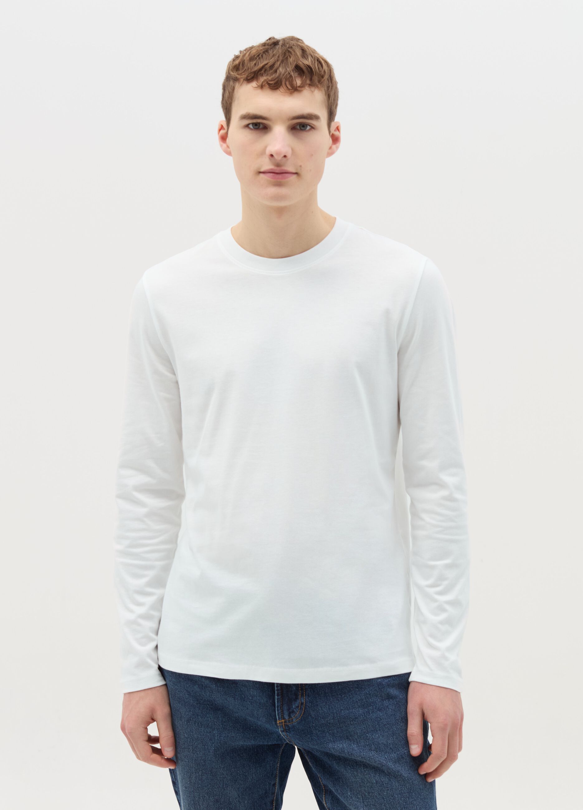 T-shirt with round neck and long sleeves in cotton