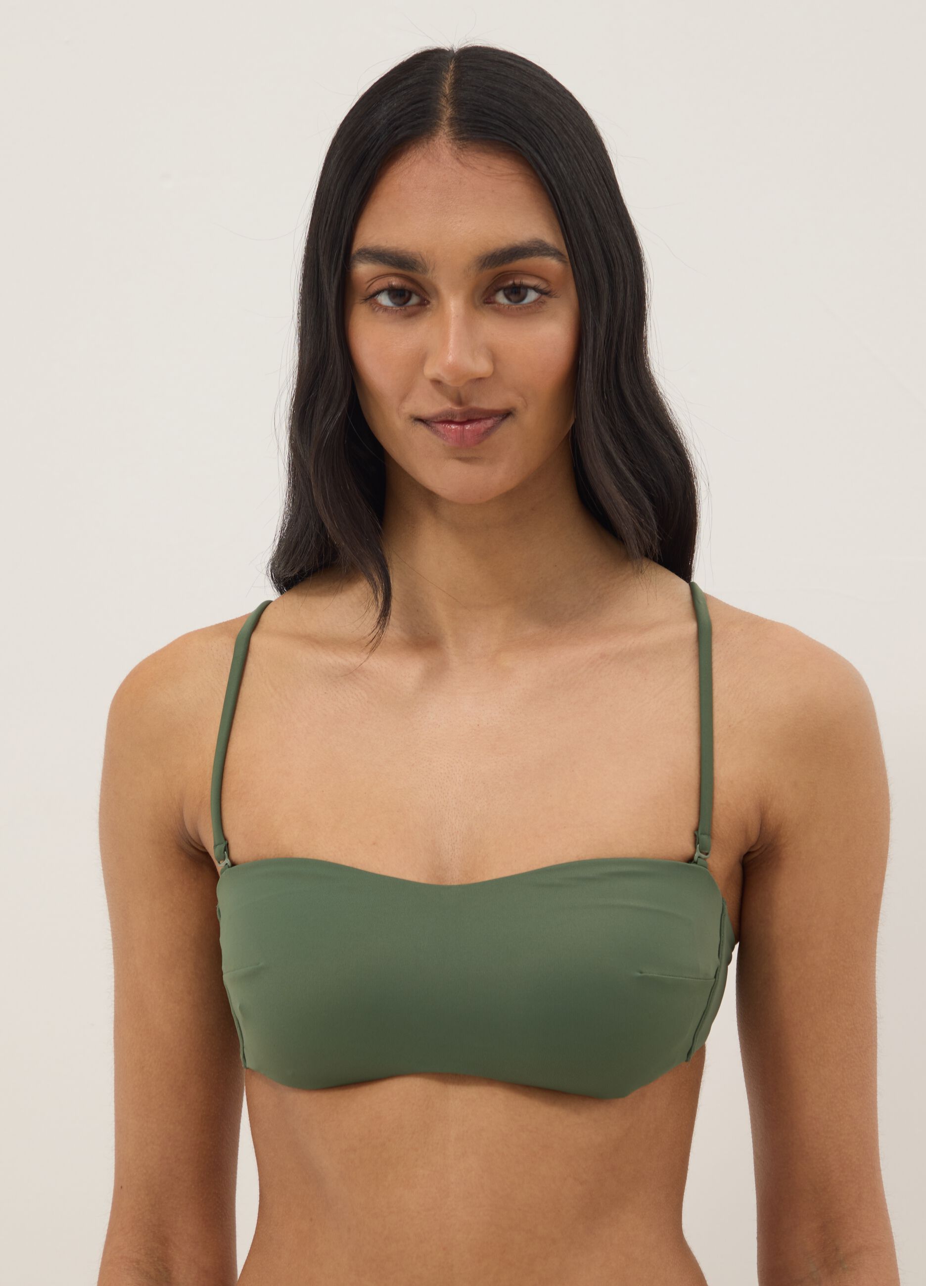 Top bikini a fascia in tessuto elasticizzato verde con imbottitura