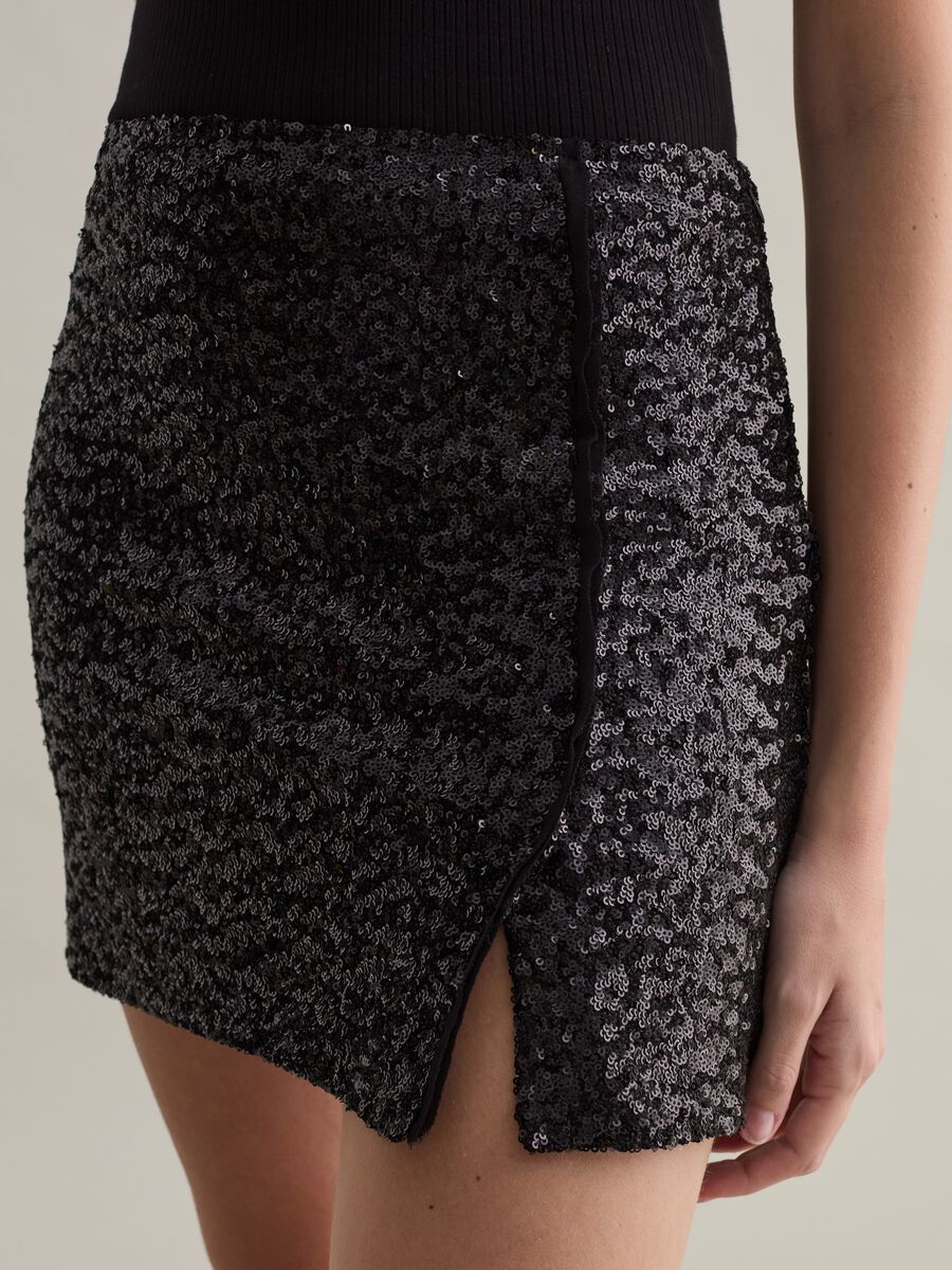 Wraparound miniskirt with sequins_2